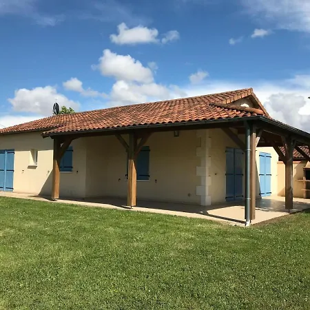 Сasa de vacaciones In With Pool & Golf Access