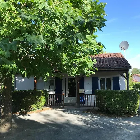 Сasa de vacaciones In With Pool & Golf Access