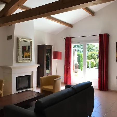 In With Pool & Golf Access Les Forges (Deux-Sevres)